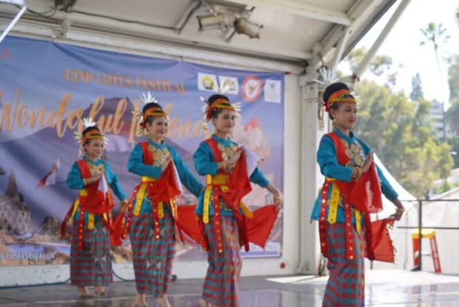 
 Membanggakan, Pelajar SMPN 1 Kendari Tampil dalam Lotus Festival di Los Angeles AS