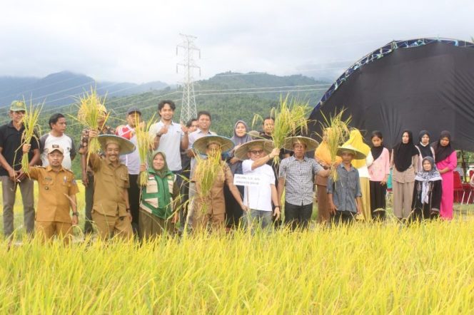 
 Anggota Komisi IV DPR RI Jaelani Berikan Dukungan Full ke Petani di Kolaka ​